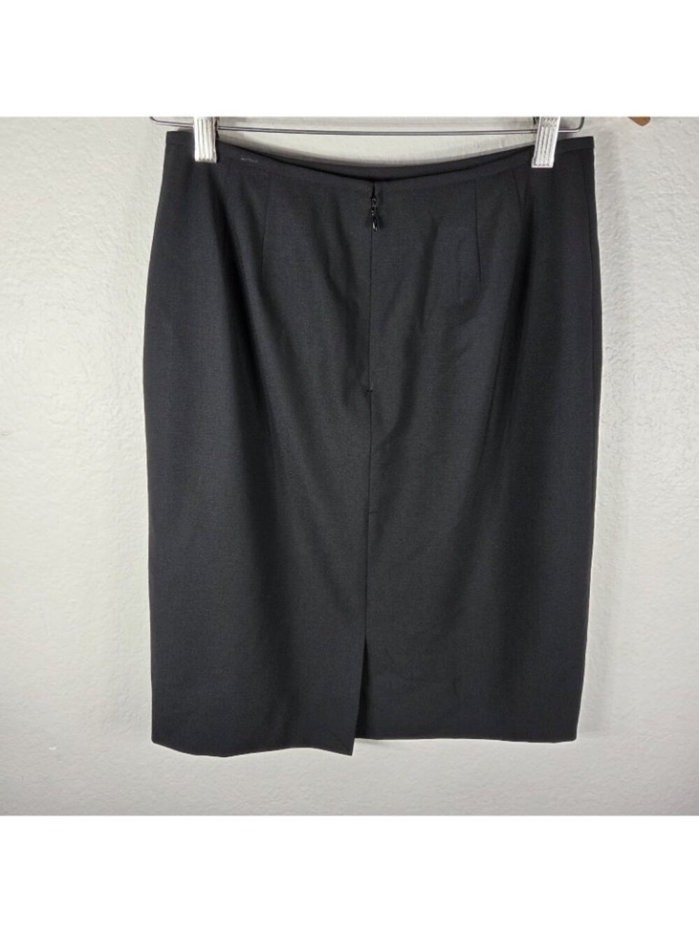 Petite Sophisticate Stretch Wool Black Midi Pencil Skirt Woman's Size 8 - Picture 2 of 16
